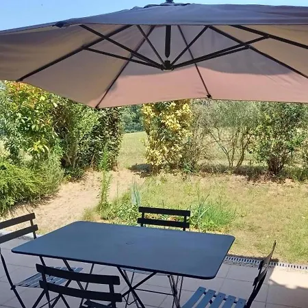 Maison A Avec Piscine, Wifi Et Parking, 4 Personnes - Fr-1-540-145