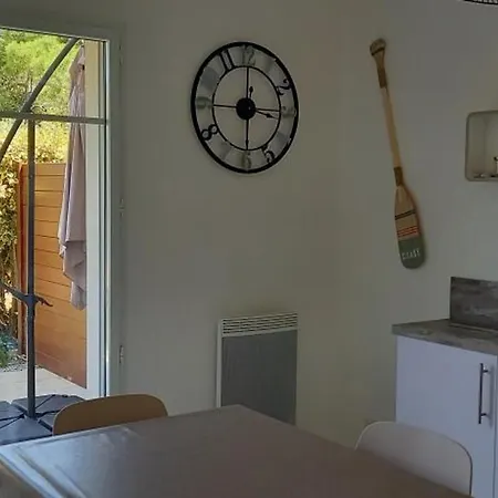 Maison 40m² Avec Piscine, Wifi Et Jardin Prive - Ideale Pour 4 Personnes A - Fr-1-540-145