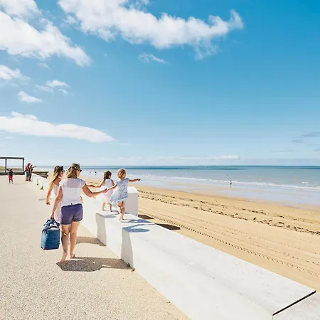 Feriehus Maison A Avec Piscine, Wifi Et Parking, 4 Personnes - Fr-1-540-145 *