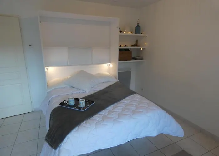 Maison à Avec Piscine, Wifi Et Parking, 4 Personnes - Fr-1-540-145 Casa de Férias