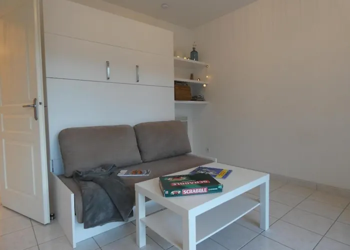 Casa de Férias Maison à Avec Piscine, Wifi Et Parking, 4 Personnes - Fr-1-540-145