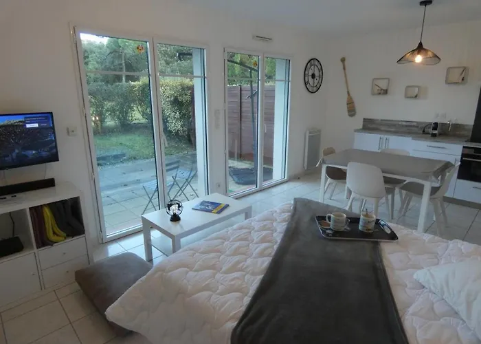 Maison à Avec Piscine, Wifi Et Parking, 4 Personnes - Fr-1-540-145 Notre-Dame-de-Monts