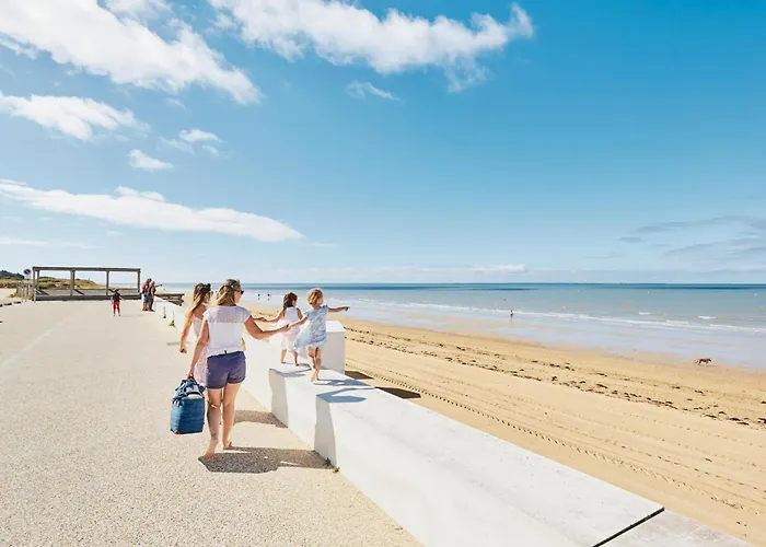 Maison à Avec Piscine, Wifi Et Parking, 4 Personnes - Fr-1-540-145 Casa de Férias